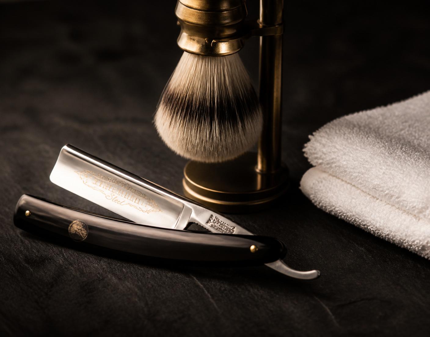 Straight razor and brush